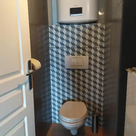 Charline Apartman *